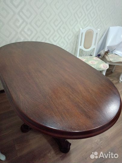 Кухонный стол