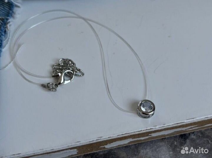 Циркон на леске, невидимый чокер