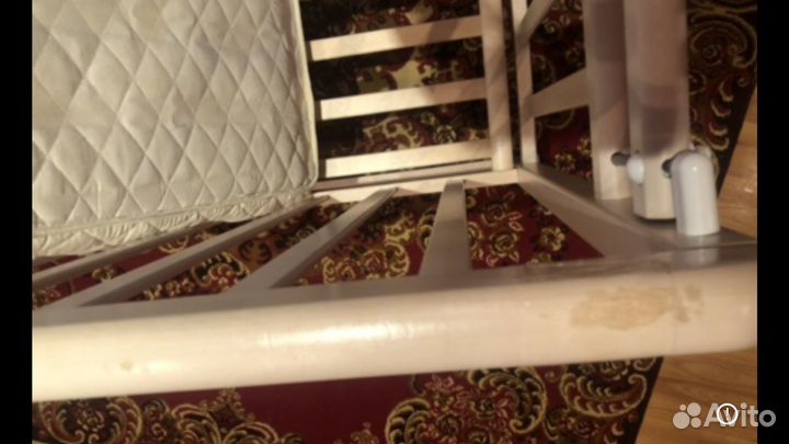 Детская кроватка с матрасом