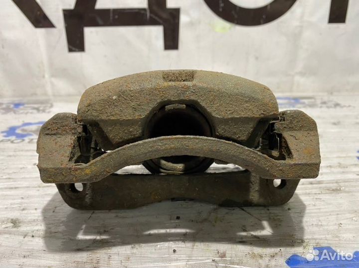 Суппорт передний левый Mazda 6 GG L3C1 2003