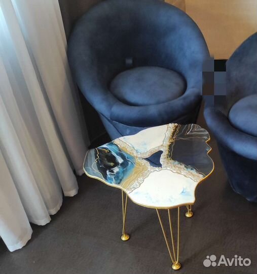 Журнальный столик