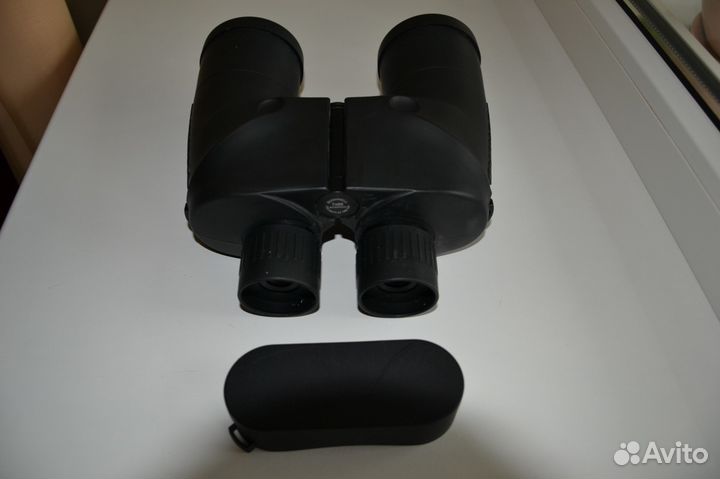 Бинокль Bushnell 7x60 Marine