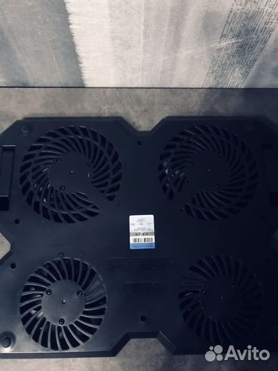 Подставка с охлаждением для ноутбука