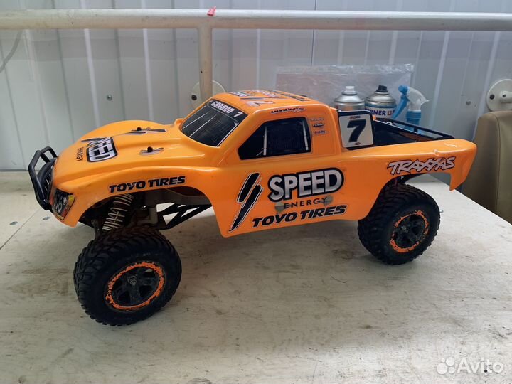 Машина на радиоуправлении 1 10