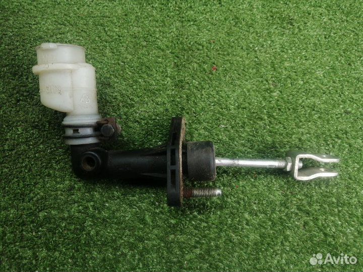 Главный цилиндр сцепления Hyundai Sonata 4 EF