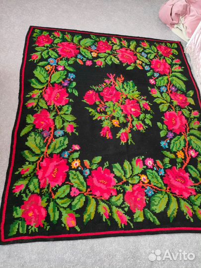 Антикварная скатерть, ковёр