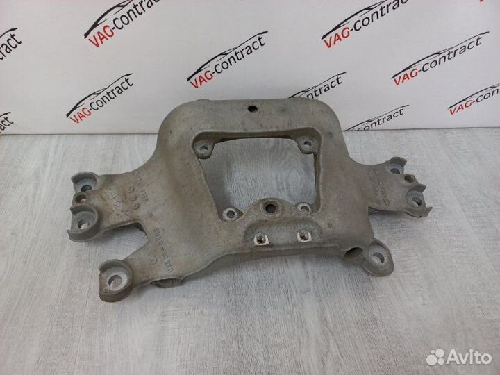 Кронштейн АКПП задний Audi A6 C6 2.8 ccda 2010