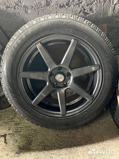 Bridgestone Blizzak VRX 225/50 R16 92Q