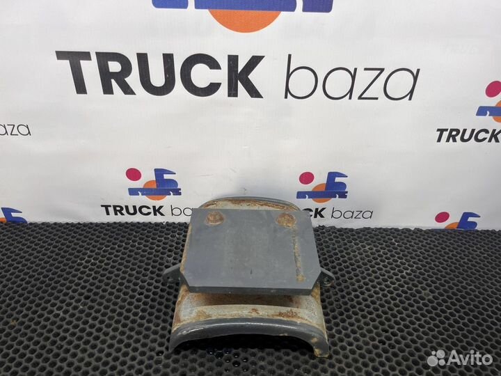 0961983 Проставка стремянки задней рессоры