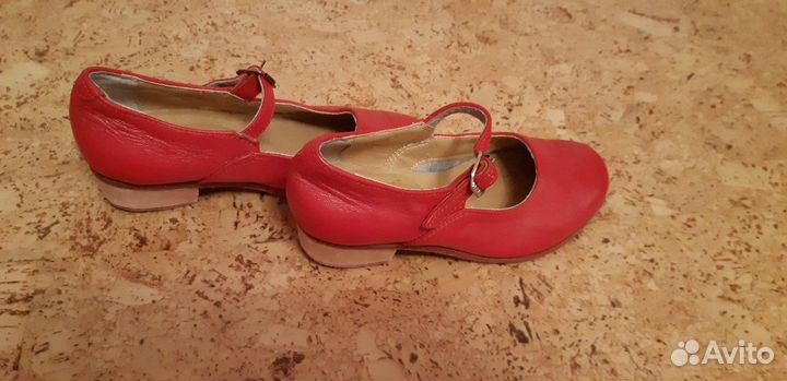 Продам туфли для танцев