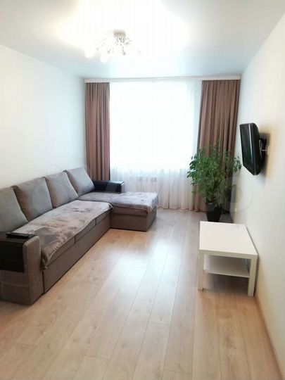 1-к. квартира, 42 м², 15/22 эт.