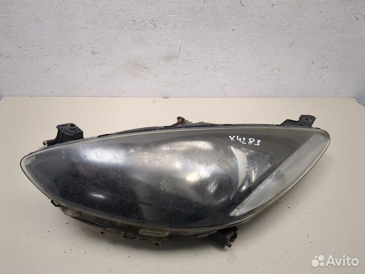 Фара (передняя) Mazda 2, 2010