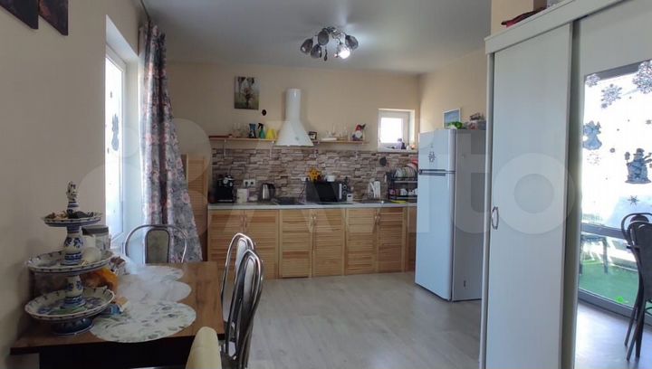 Дом 54 м² на участке 3,7 сот.