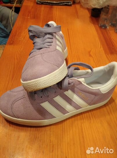 Кроссовки adidas