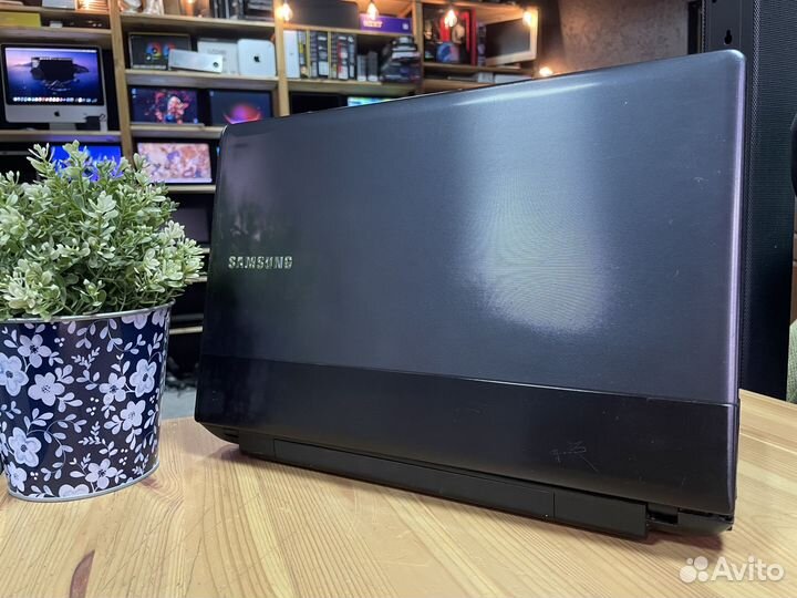 Ноутбук Samsung / Core i3 / 8gb / 500 / Win 11 Pro