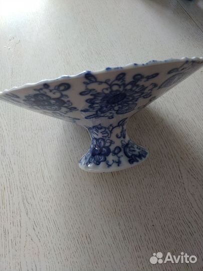 Ваза для фруктов гжель