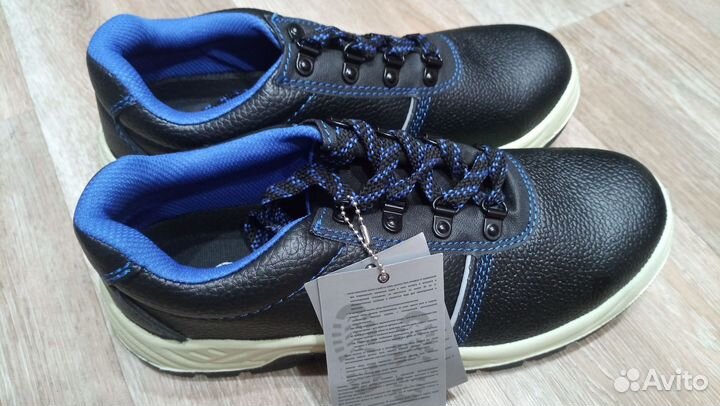 Спецобувь мужская 42 размер