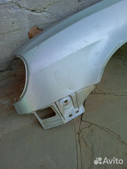 Крыло на газ 31105