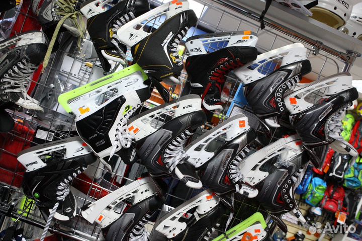 Хоккейная форма, коньки, клюшки в главспорт