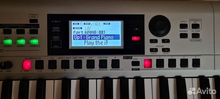 Korg i3 со стойкой и педалью