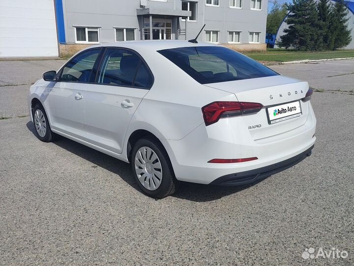 Skoda Rapid 1.6 AT, 2021, 43 400 км