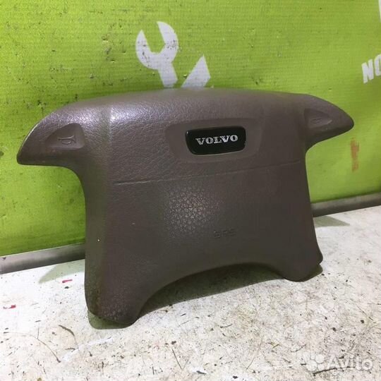 Подушка безопасности в руль Вольво C40