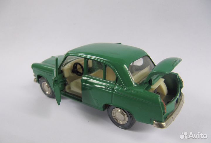 Москвич 403 А7. Коробка 1980 г