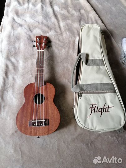 Укулеле flight