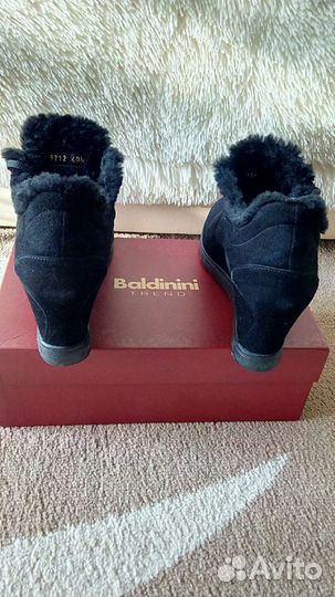 Ботинки зимние Baldinini оригинал 39размер новые