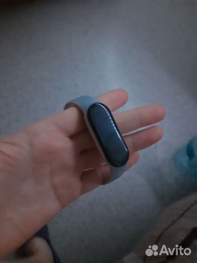 Продам часы Mi Band 5