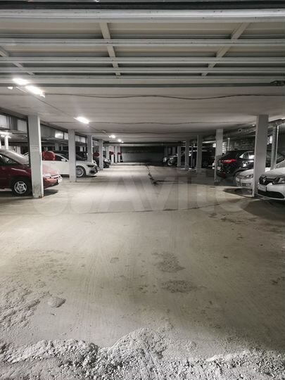 Машиноместо, 18 м²