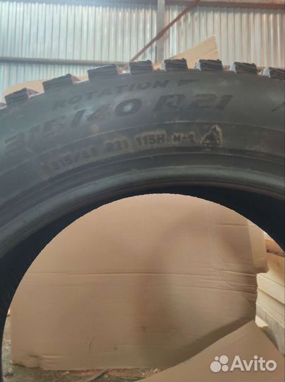 Pirelli Scorpion Ice Zero 2 315/40 R21 и 315/40 R21