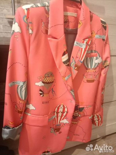 Пиджак яркий 44