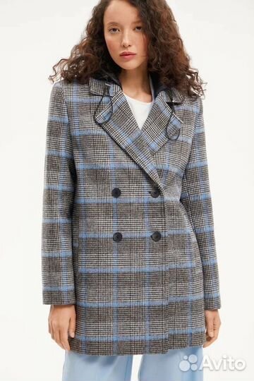 Пальто со съемным капюшоном