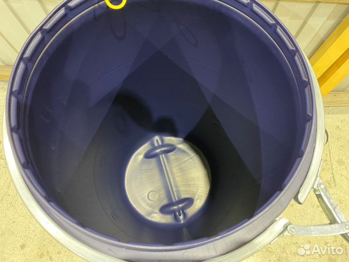 Новая бочка пластиковая пищевая 127 литров