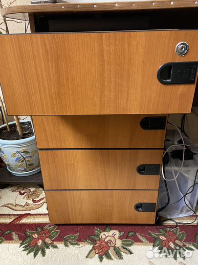 Тумба выкатная