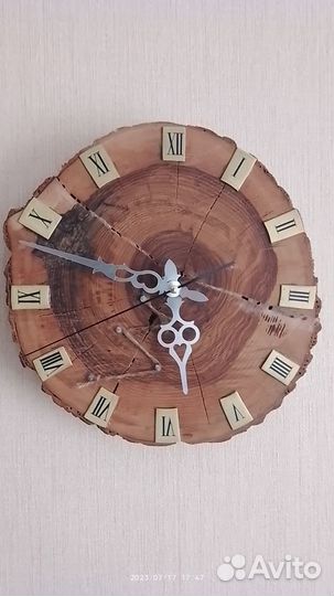 Деревянные часы