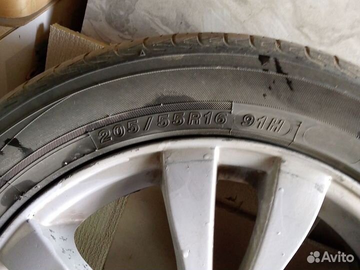 Yokohama BluEarth AE01 205/55 R16 204H