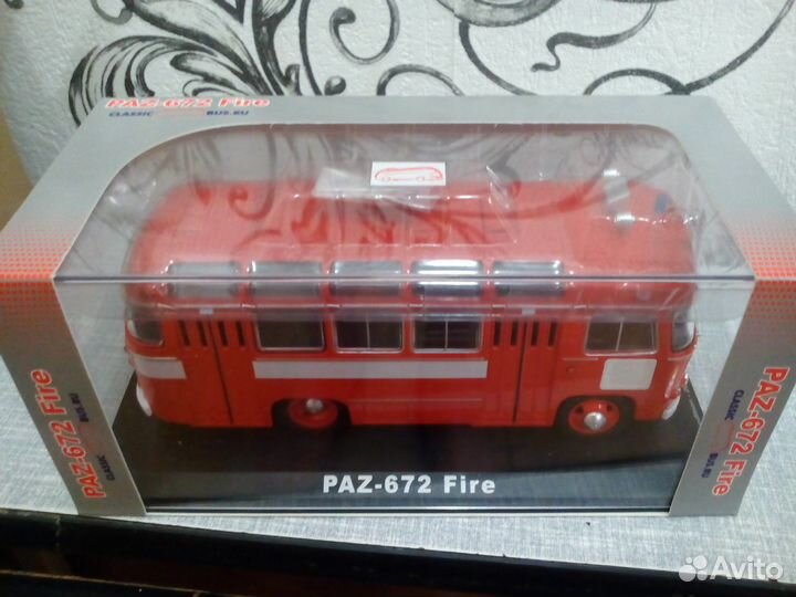 Модель 1:43 паз 672 из к/ф 