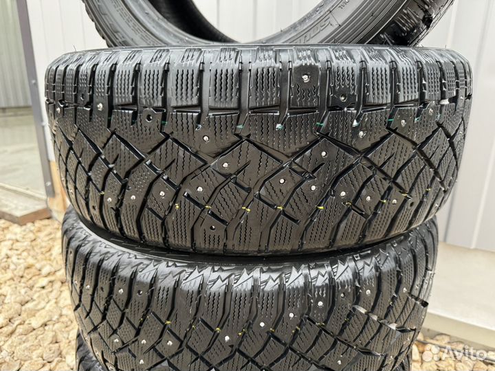 Nitto Therma Spike 205/55 R16 91T