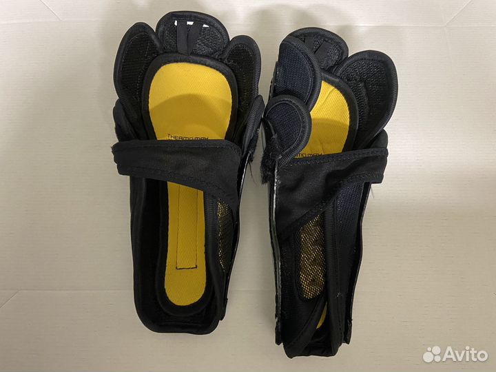 Щитки хоккейные bauer 9
