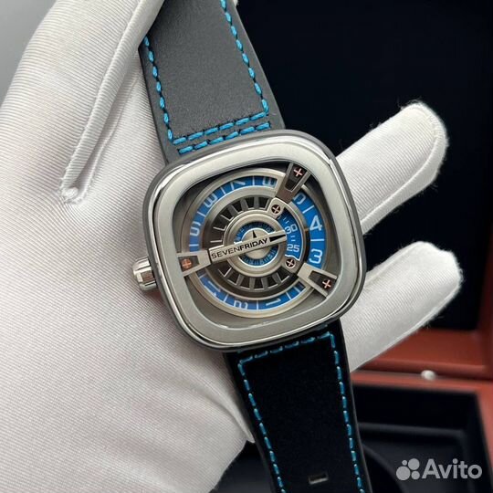 Красивые мужские часы Sevenfriday