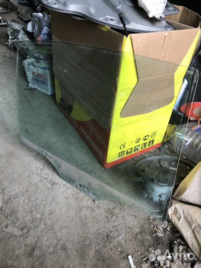 Стекло задние Шкода октавия а5