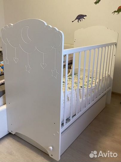 Кровать детская (ящик, маятник, матрац)