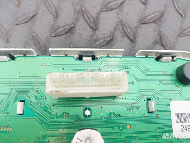 Панель приборов для Nissan Tiida C11