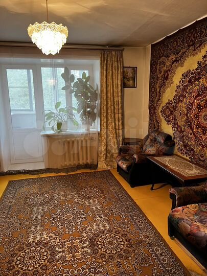 3-к. квартира, 65 м², 2/5 эт.