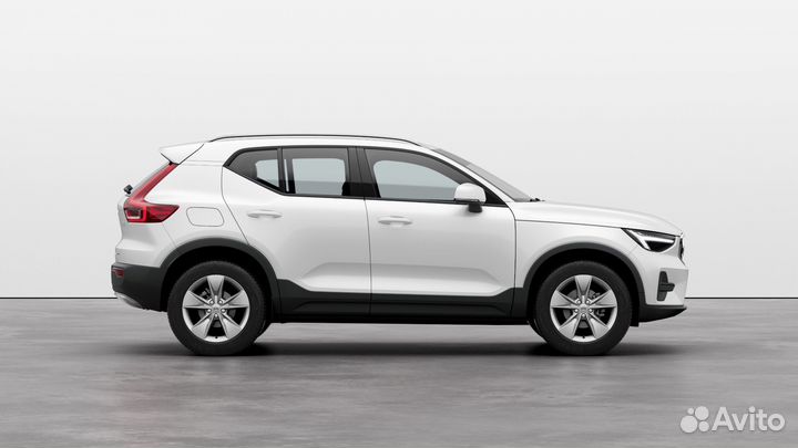 Volvo XC40 2.0 AMT, 2024