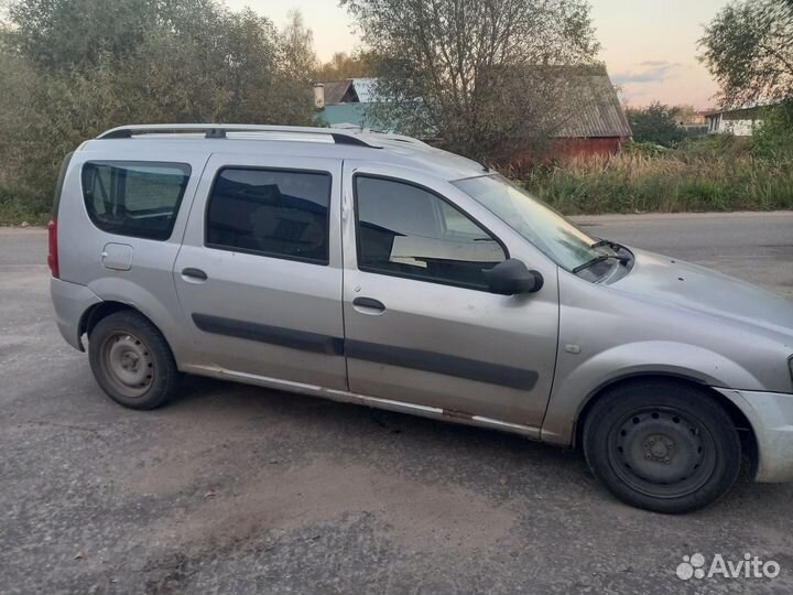 LADA Largus 1.6 МТ, 2013, битый, 395 600 км