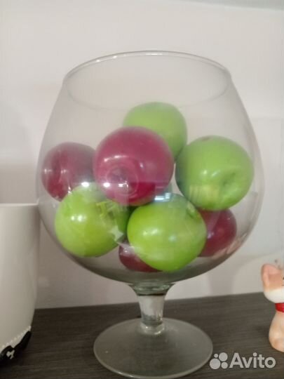 Вазы с декором