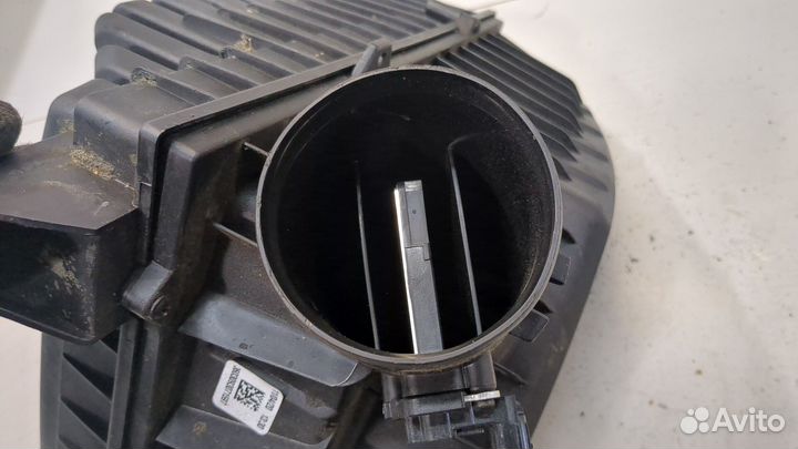 Корпус воздушного фильтра Chevrolet Traverse